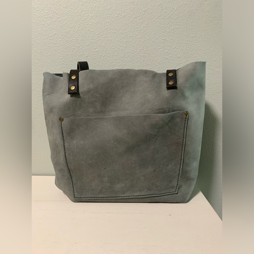 Portland Leather Goods Storm classic medium tote